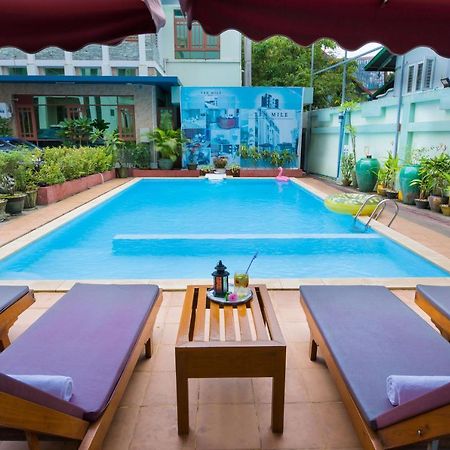 Ten Mile Hotel Yangon Esterno foto